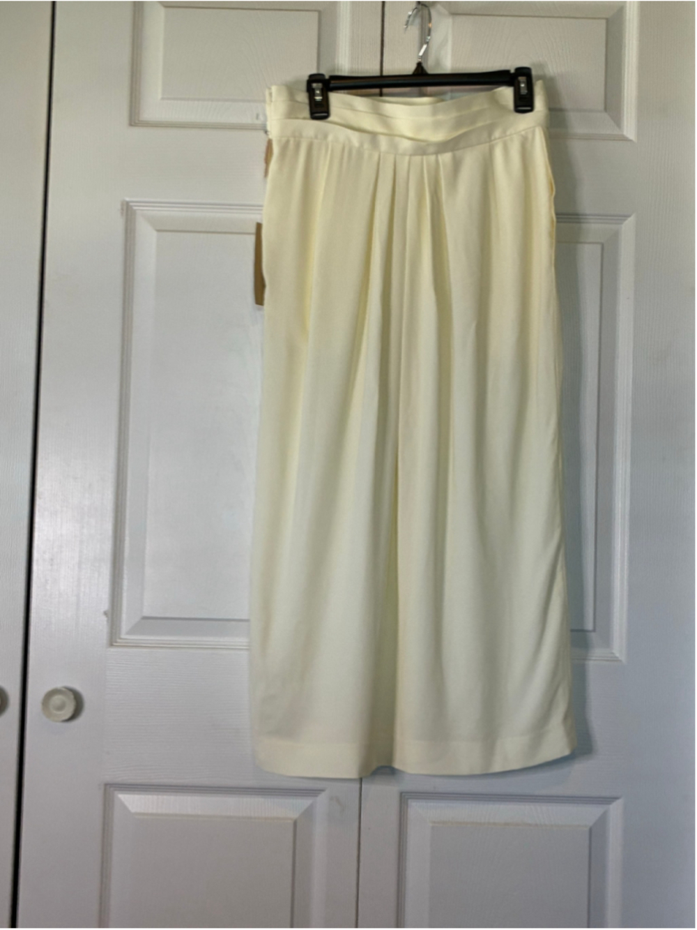 Women's Perry Ellis Pleated Trousers, Size 14, Beige